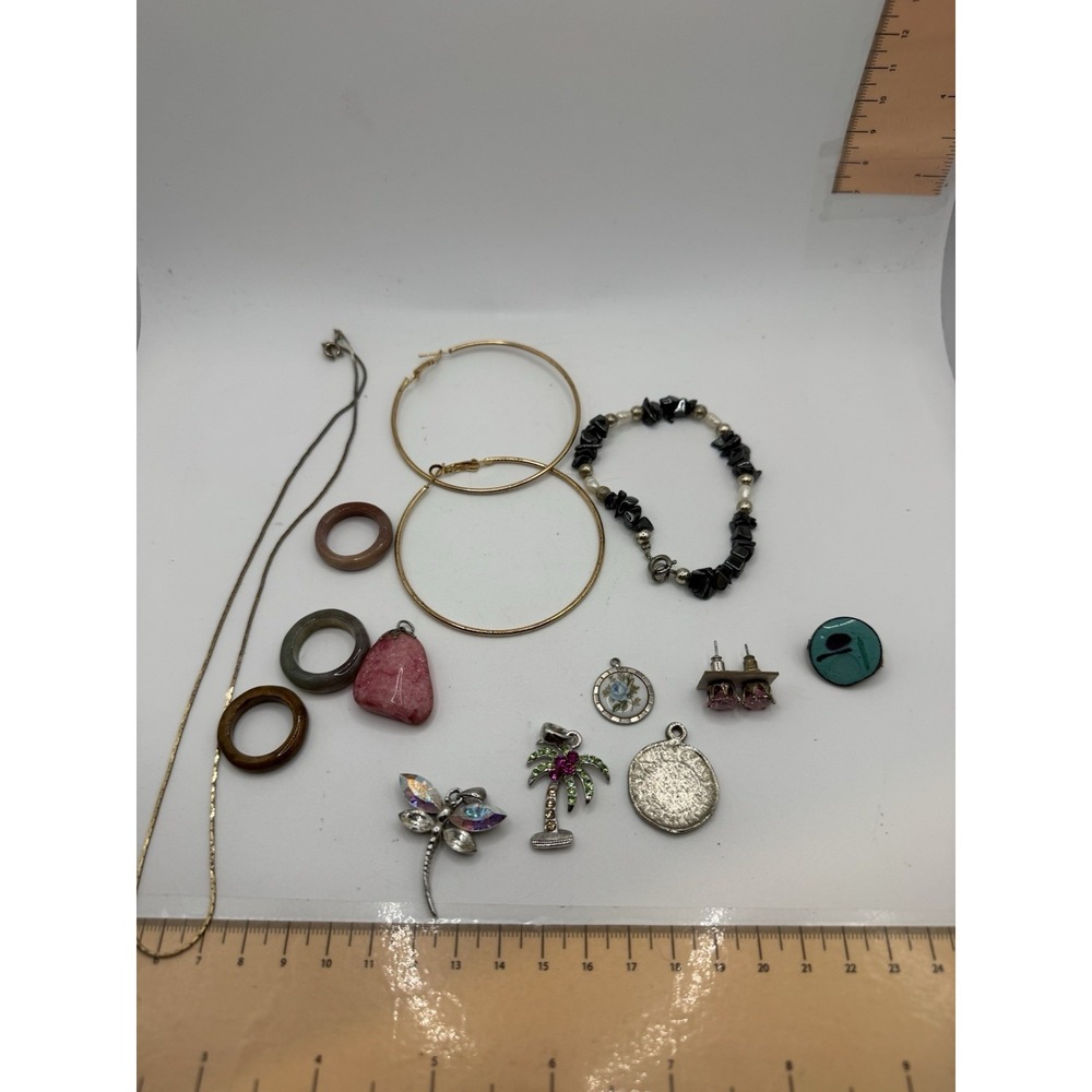 Costume Jewelry Lot -‎ 13 Items - Rings Necklace Pendants Earrings